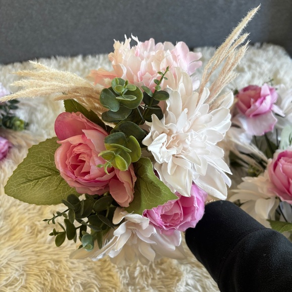 Faux Floral Bouquet Arrangement Set of 4 - Picture 13 of 16